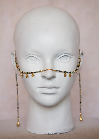 Bijou de visage en jaspe dalmatien, étoile dorée et gouttes acier. Accessoire mystique, costume, photoshoot, look bohème, festival...