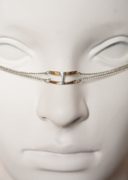 Chaîne de visage en acier inoxydable, bridge artisanal en argent sterling 925, pendentifs spike. Fait main à Montréal. Bijou facial festival, performance, photoshoot. Bijou alternatif goth.