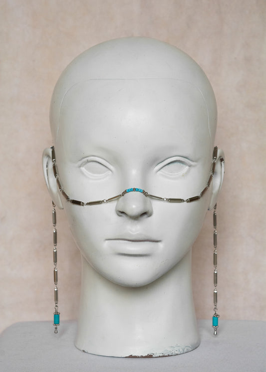 Chaîne de visage en acier inoxydable argenté, maillage rectangulaire, pierres de turquoise reconstituée. Bijou facial boho chic festival.