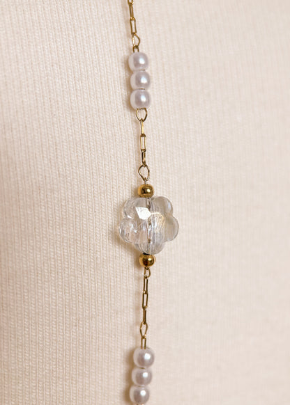 Chaîne de corps fine en acier inoxydable plaqué or avec perles blanches. Bijou délicat, minimaliste, festival, été, mariage.