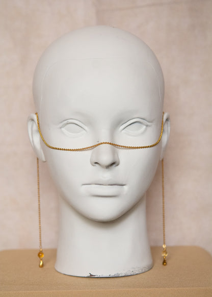 Chaîne de visage acier inoxydable plaqué or, perle citrine, fait main à Montréal. Bijou facial minimaliste pour costume, bohème moderne.